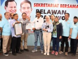 Korps Gibran Serahkan Maklumat ke Rumah Sekber Relawan TKN Prabowo-Gibran